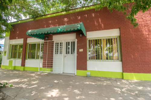 Imagen 3 de 19 de Hotel En Venta Sobre Ruta 11