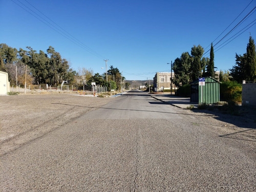 Imagen 6 de 10 de Astra Fracción De 6.000 M2 Con Importante Inmueble