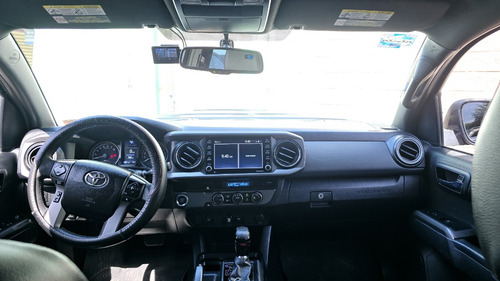 Toyota Tacoma TRD SPORT 4X2
