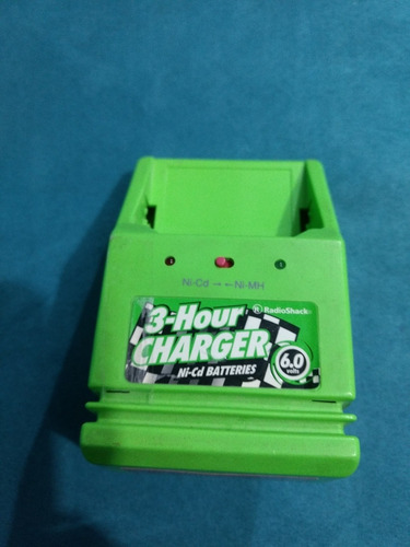 Cargador De Baterías Ni-cd - Nimh De 6 Voltios Radio Shack (Usado)