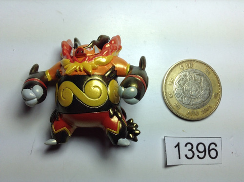 *** 1396. Pokemon Emboar Dorado *** Tomy Original. Pokechay