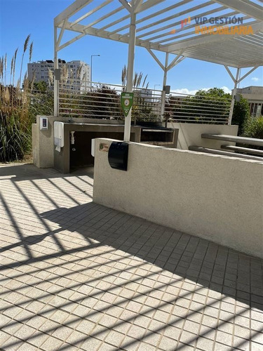 Imagen 27 de 30 de Departamento En Venta De 2 Dorm. En Coquimbo