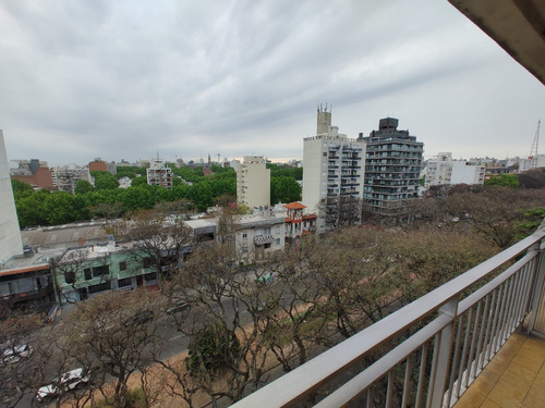 Oportunidad Única Amplio Y Luminoso Apto. En Parque Rodó Excelente Ubicación