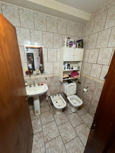 Venta Casa 6 Ambientes Jardin Parrilla Garage Barrio Constitucion