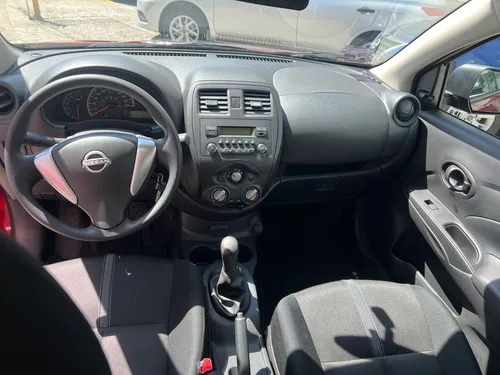 Nissan V-Drive 1.6 Mt A/C Audio