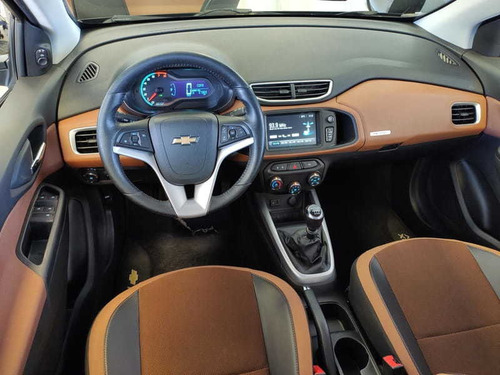 Imagem 13 de 15 de Chevrolet Onix Hatch Activ 1.4 8v Flex 5p Mec 2017