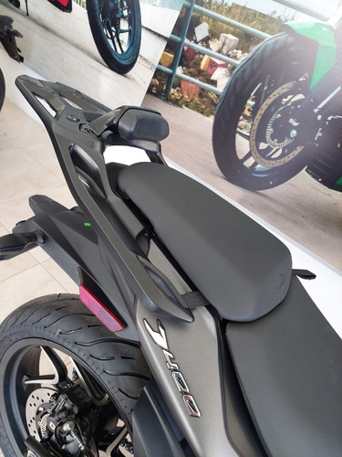 Imagen 4 de 12 de Bajaj Dominar D400 Tourer