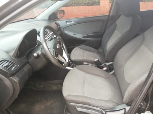Hyundai I25 2012