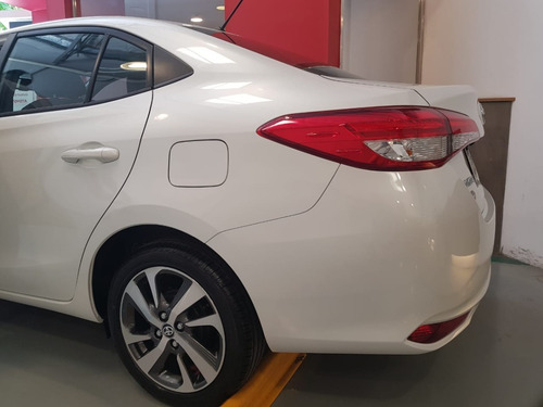 Toyota Yaris 1.5 Xls Pack Cvt Sedán 4p 2021 0km