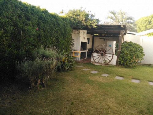 Imagen 6 de 13 de Casa De 4 Dormitorios A 1 Cuadra De La Ancap Cerca De Todo!