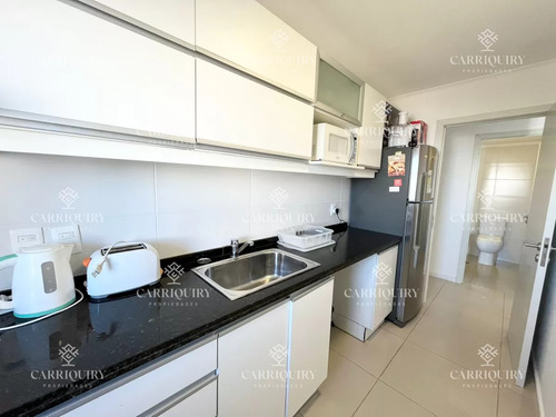 Apartamento En Brava, 3 Dormitorios *