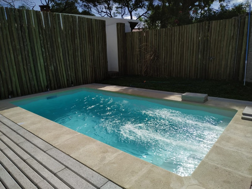 Imagen 2 de 14 de Espectacular Casa C/piscina A Mts Playa - San Fco Piriapolis