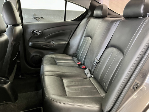 Nissan Versa 1.6 16V FLEX UNIQUE 4P XTRONIC