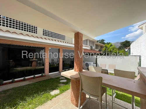 En Alquiler Casa En Urb El Castaño #25-14338 Rm