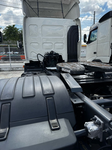 Volvo Vm 330 4x2 Unico Dono Baixa Km Todo Original