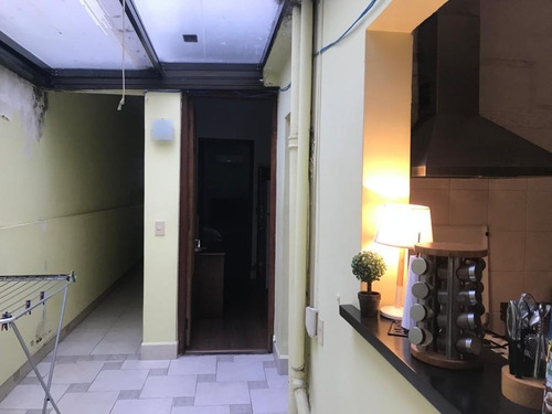 Imagen 4 de 13 de Venta De Casa Propiedad Horizontal En Pocitos, Cercana Al Ombú , 2 Dorm, 1 Baño, Patio.