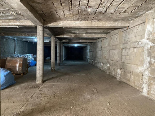 Terreno Amplio Con Bodega