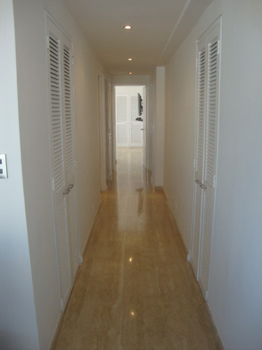 Imagen 13 de 14 de Vendo Muelle Y Apartamento Exclusivo En Caraballeda