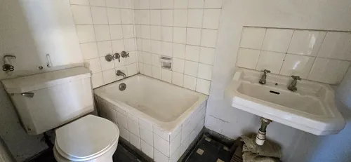 Depto Antiguo 3 Dorm, 2 Baños En Agustinas / Cumming
