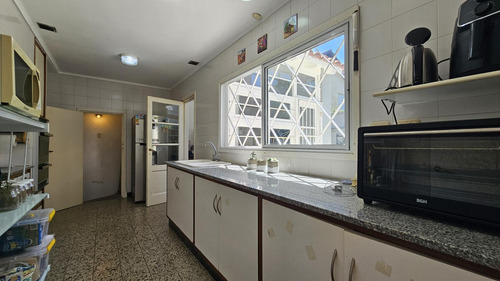 Venta - Chalet De Cinco Ambientes En Dos Plantas - Alberti 969 - Lomas De Stella Maris