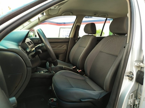 Volkswagen Golf 1.6 Mi