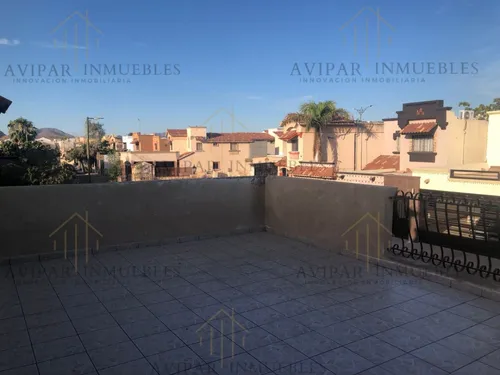 Casa En Venta En Puerta Real Residencial Iii, Hermosillo, Sonora Cgc166