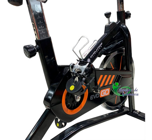 Imagen 3 de 7 de Bicicleta Spinning Evo Go R1 Evolution Volante 18kg Banda Ab
