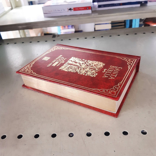 Imagen 3 de 7 de Biblia Del Oso Con Ayudas Digitales Vinotinto