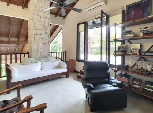 Casa En Alquiler O Venta En Cariló Coihue 400