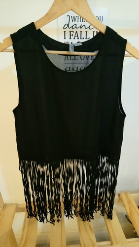 Remera Top Negro Hym Importado M Estilo Cher Chebar F21