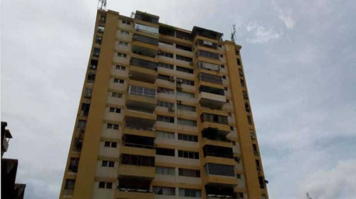 Apartamento  En La Urbanización La Esperanza En Maracay