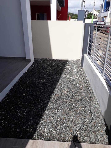 Casa De 2 Niveles Ubicada En El Residencial Las Orquideas