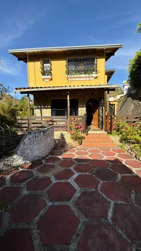 Casa En Los Amarillos