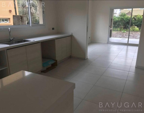 Venta - Casa A Estrenar En Las Orquideas - Bayugar Negocios Inmobiliarios
