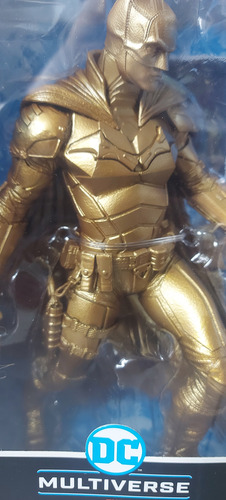 Figura De Acción Batman Movie Dc Multiverse Estatua Posada (Usado)