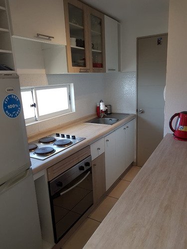 Imagen 9 de 11 de Arriendo Comodo Departamento En La Playa
