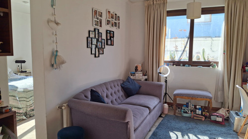 Casa Moderna Y Amplia 5d/4b Con Quincho En Arriendo