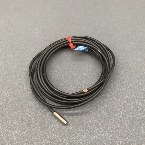 New In Box Keyence Eh-305 Eh305 Proximity Sensor Free Sh Ccg
