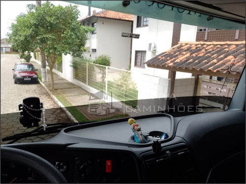 Imagem 9 de 12 de Caminhão Mercedes Benz 25-44 Ano 2011