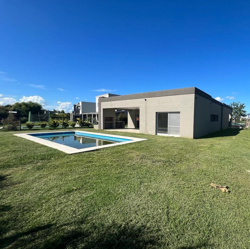 Casa Venta Barrio Puerto El Cantón Escobar