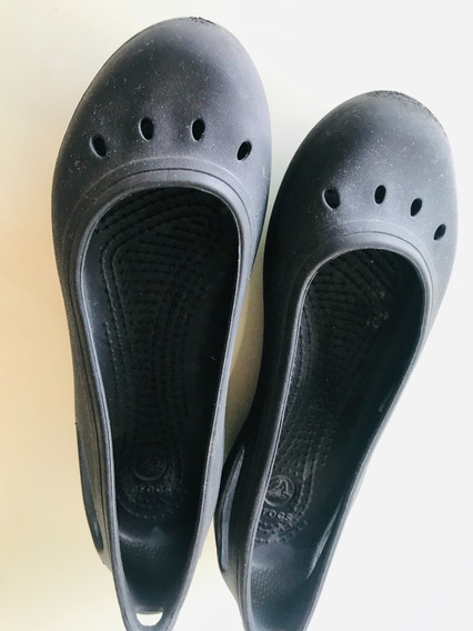 Crocs Cerradas Negras | MercadoLibre ?