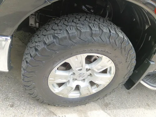 Nissan Tittan Sv 2017 4x2
