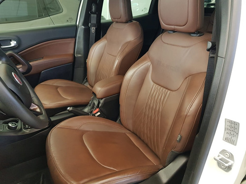 Imagem 15 de 16 de Fiat Toro Ranch