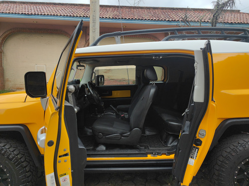 Toyota Fj Cruiser 3p Premium Aa Ee Ra Abs 4x4 At