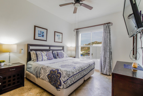 Condo W San Charbel