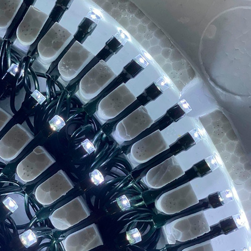 Serie Navideña 140 Led Musical Luz Blanca Fria 6 Mts 12 Pzas