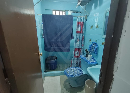 Se Vende Casa En El Rosal, De Estratégica Ubicación Habitable 5/5/5 Interesante Potencial Comercial Y Residencial Con Posibilidades De Ampliar