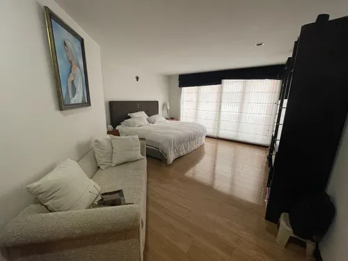 Amplio Apartamento- Excelente Ubicacion .