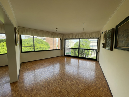 Venta | Apartamento 3 Dormitorios + Servicio, Impecable, 134 M2 Y Lugar De Garaje Fijo