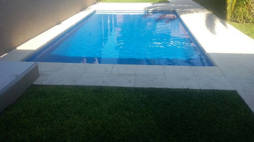 Imagen 4 de 6 de Construcción De Piscinas De Hormigón, 10x5 9x5 9x4 8x4 7x3